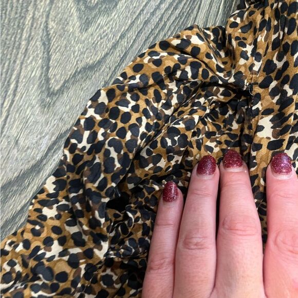 Old Navy Waist-Defined Ruffle-Trim Mini Dress Ruffled V-Neck Leopard Print Large - Picture 3 of 6